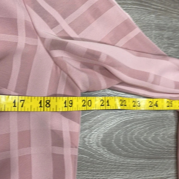 Isaac Mizrahi Live! Long Sleeve Pink Plaid Button Front Blouse 8 - Picture 10 of 16